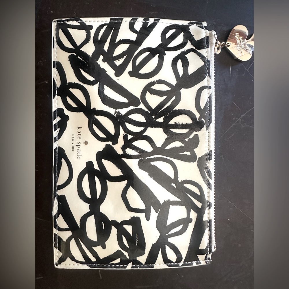 Brand New super cute Kate Spade pouch